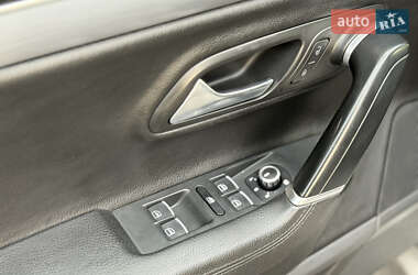 Купе Volkswagen CC / Passat CC 2013 в 