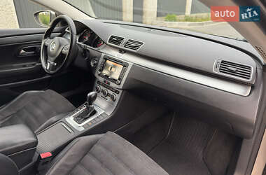 Купе Volkswagen CC / Passat CC 2013 в 