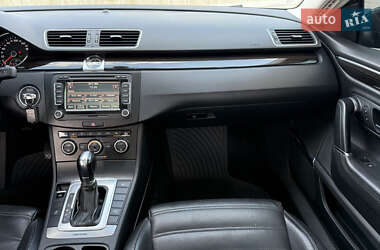 Купе Volkswagen CC / Passat CC 2013 в 