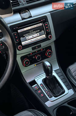 Купе Volkswagen CC / Passat CC 2010 в 