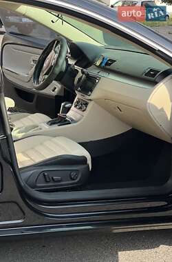 Купе Volkswagen CC / Passat CC 2009 в 