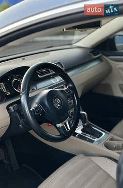 Купе Volkswagen CC / Passat CC 2012 в 