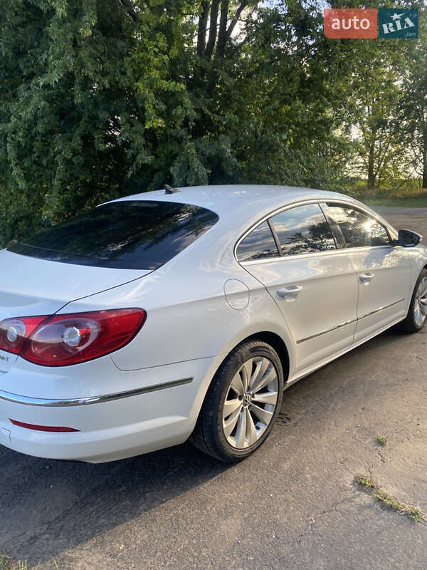 Купе Volkswagen CC / Passat CC 2012 в Борисполе