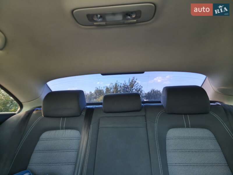 Купе Volkswagen CC / Passat CC 2010 в Южному