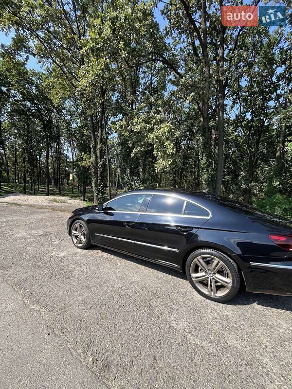 Купе Volkswagen CC / Passat CC 2012 в Киеве