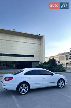 Купе Volkswagen CC / Passat CC 2011 в 