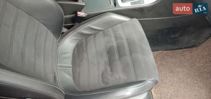 Купе Volkswagen CC / Passat CC 2010 в Києві