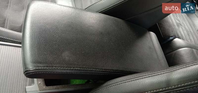 Купе Volkswagen CC / Passat CC 2010 в Києві