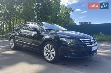 Купе Volkswagen CC / Passat CC 2011 в 