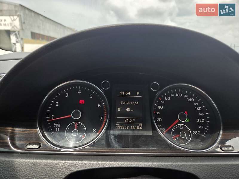 Купе Volkswagen CC / Passat CC 2013 в Києві