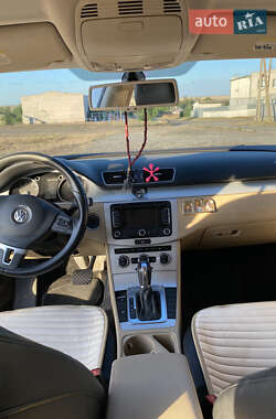 Купе Volkswagen CC / Passat CC 2012 в 