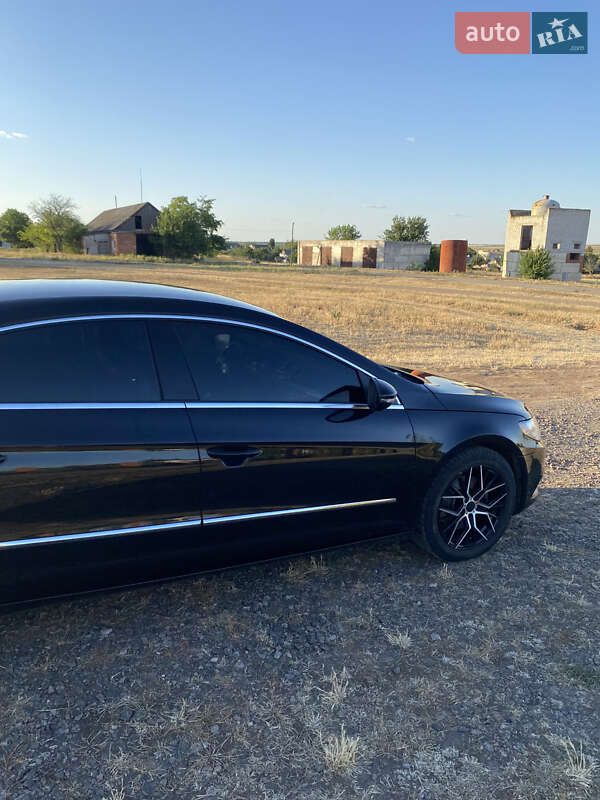 Купе Volkswagen CC / Passat CC 2012 в Николаеве