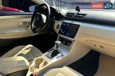 Купе Volkswagen CC / Passat CC 2010 в 