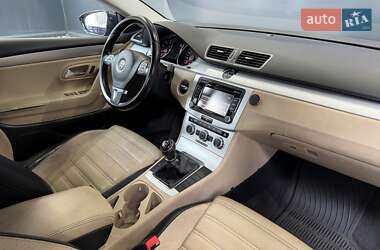 Купе Volkswagen CC / Passat CC 2013 в 