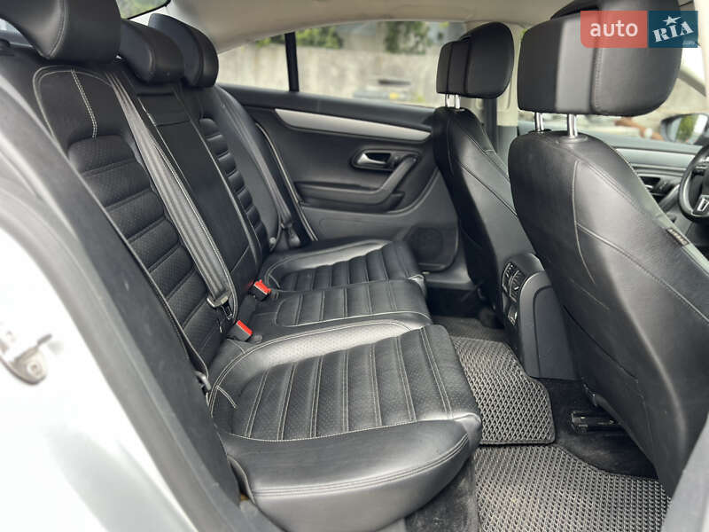 Купе Volkswagen CC / Passat CC 2013 в Киеве