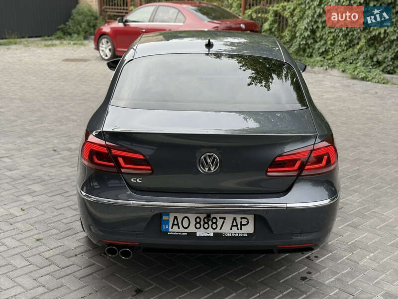 Купе Volkswagen CC / Passat CC 2012 в Ужгороді