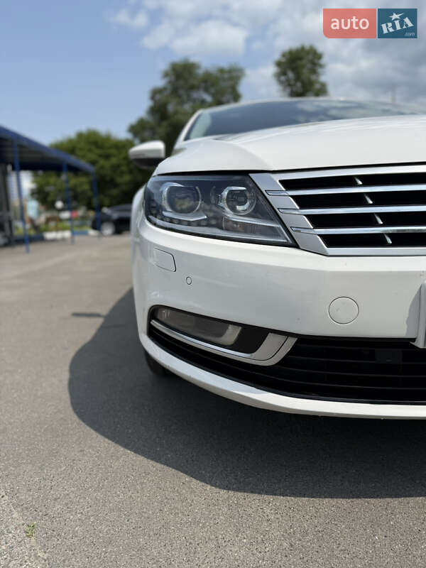 Купе Volkswagen CC / Passat CC 2012 в Києві