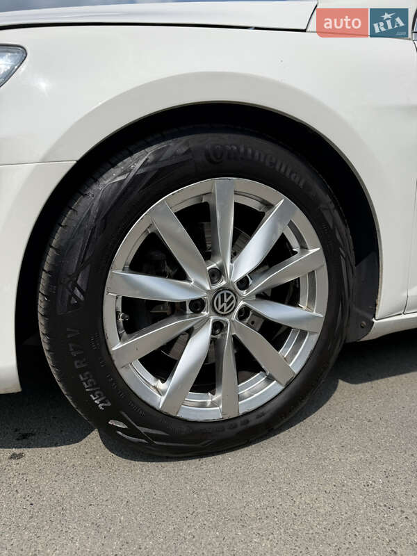 Купе Volkswagen CC / Passat CC 2012 в Києві