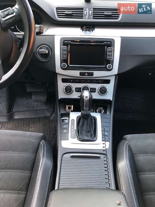 Купе Volkswagen CC / Passat CC 2013 в Запоріжжі