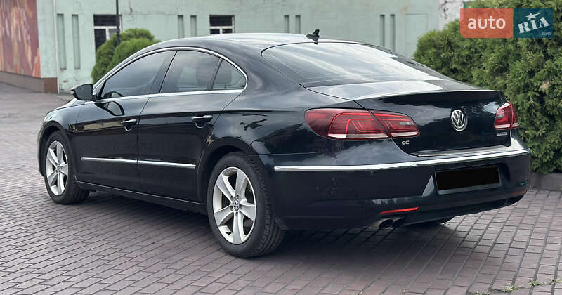 Купе Volkswagen CC / Passat CC 2012 в Дніпрі