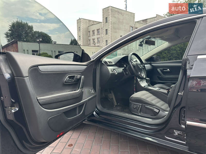 Купе Volkswagen CC / Passat CC 2012 в Дніпрі