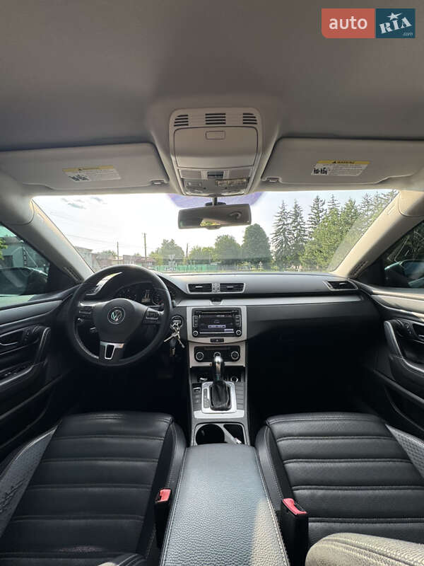 Купе Volkswagen CC / Passat CC 2011 в Киеве