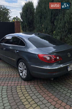 Купе Volkswagen CC / Passat CC 2011 в 
