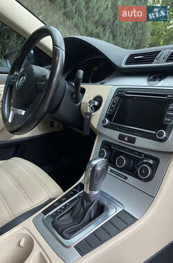 Купе Volkswagen CC / Passat CC 2011 в 