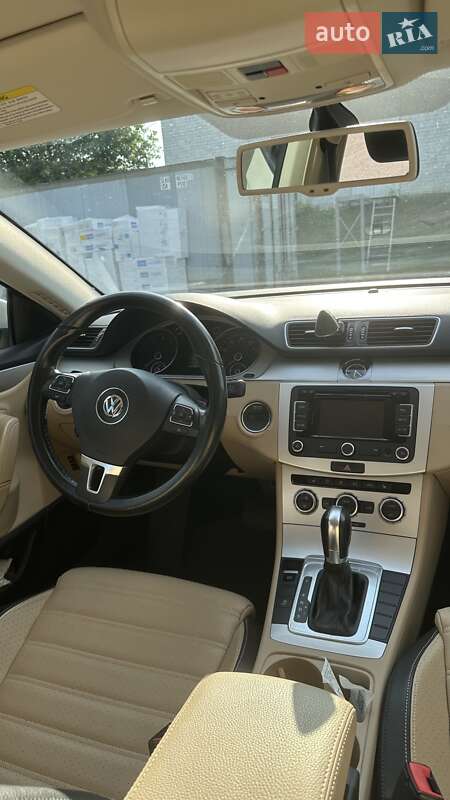 Купе Volkswagen CC / Passat CC 2013 в Львові