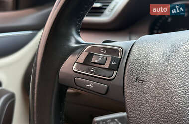 Купе Volkswagen CC / Passat CC 2012 в 