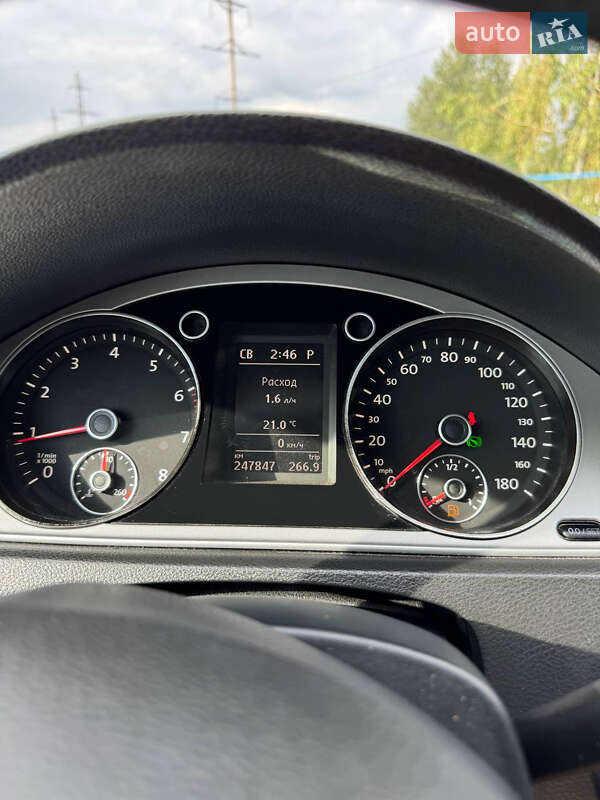 Купе Volkswagen CC / Passat CC 2011 в Киеве