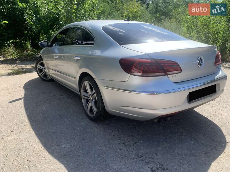 Купе Volkswagen CC / Passat CC 2012 в Киеве
