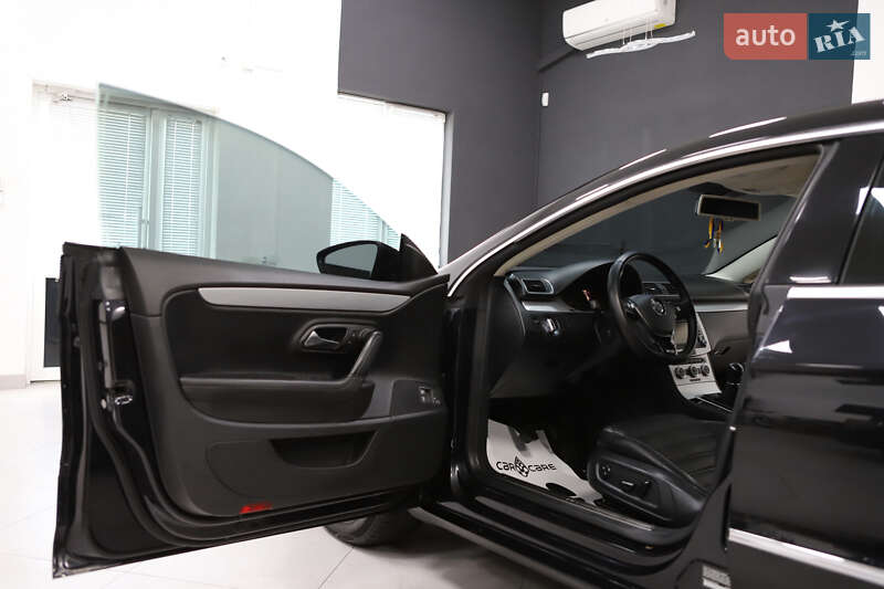 Купе Volkswagen CC / Passat CC 2012 в Дрогобичі