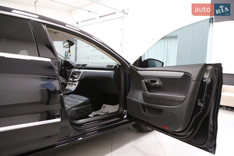 Купе Volkswagen CC / Passat CC 2012 в Дрогобичі