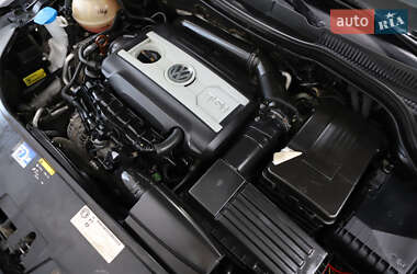 Купе Volkswagen CC / Passat CC 2012 в 