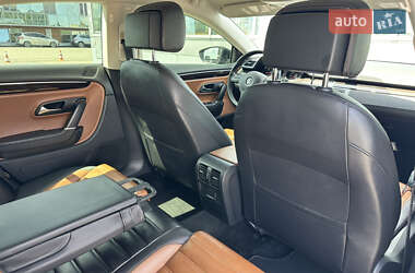 Купе Volkswagen CC / Passat CC 2012 в 
