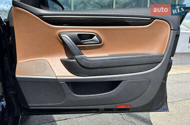 Купе Volkswagen CC / Passat CC 2012 в 