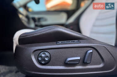 Купе Volkswagen CC / Passat CC 2014 в 