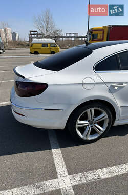 Купе Volkswagen CC / Passat CC 2011 в 