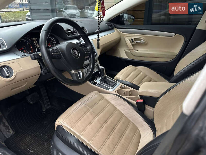 Купе Volkswagen CC / Passat CC 2012 в Шептицькому
