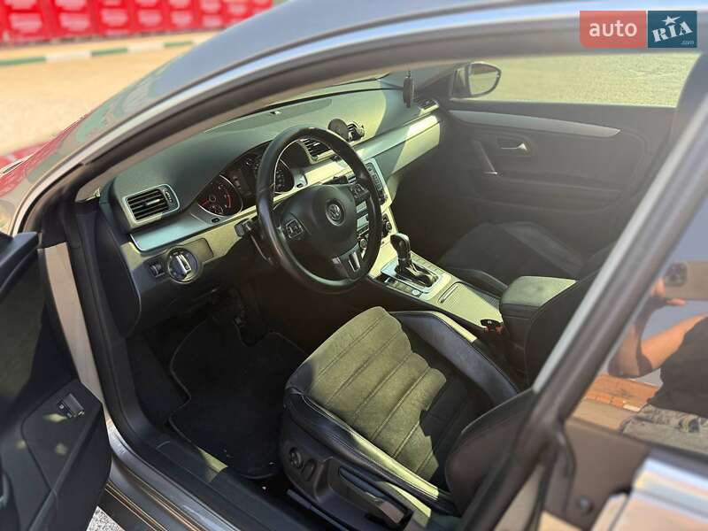 Купе Volkswagen CC / Passat CC 2011 в Дніпрі