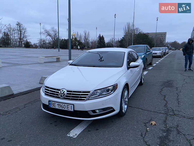 Купе Volkswagen CC / Passat CC 2012 в Миколаєві