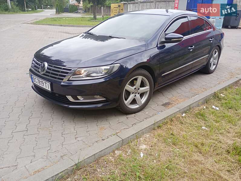 Купе Volkswagen CC / Passat CC 2013 в Львові