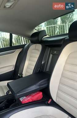 Купе Volkswagen CC / Passat CC 2009 в 