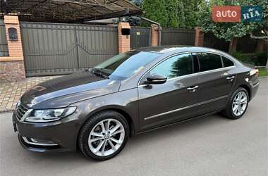 Купе Volkswagen CC / Passat CC 2012 в 