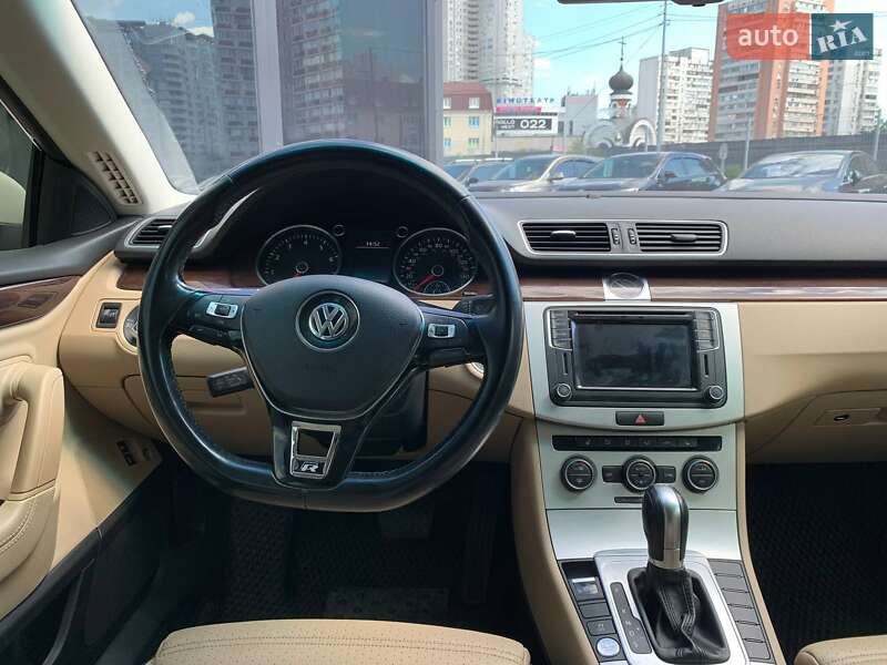 Купе Volkswagen CC / Passat CC 2016 в Киеве