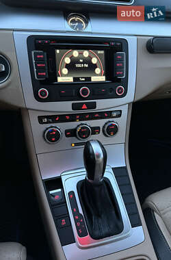 Купе Volkswagen CC / Passat CC 2014 в 