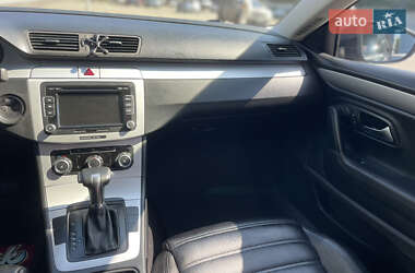 Купе Volkswagen CC / Passat CC 2010 в 