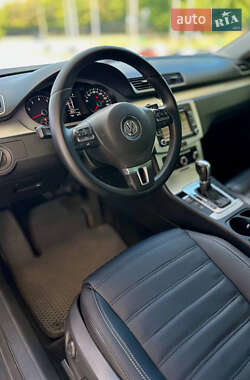 Купе Volkswagen CC / Passat CC 2011 в 