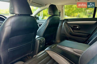 Купе Volkswagen CC / Passat CC 2011 в 
